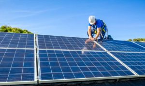 Installation et mise en production des panneaux solaires photovoltaïques à Pontorson